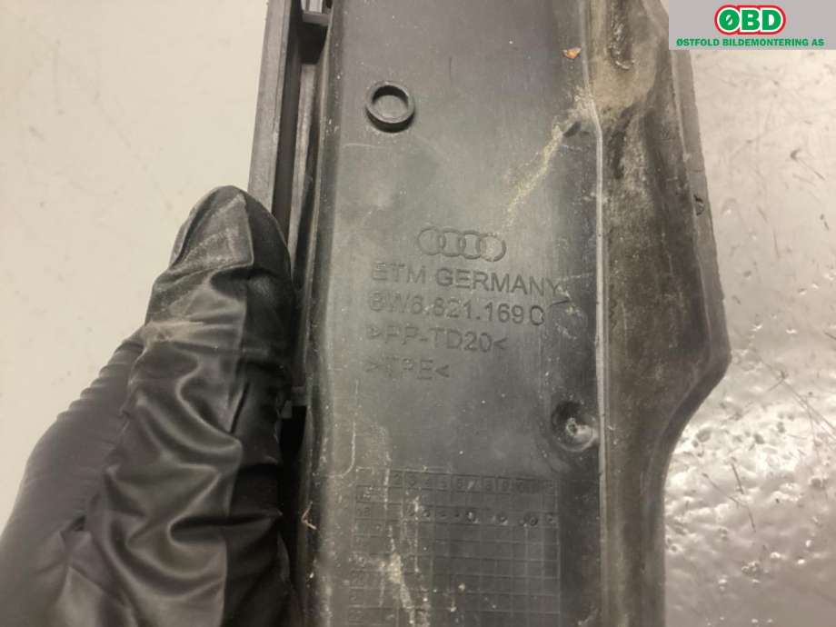 Diverse deler til Audi A5 2016-->> (Type II) (AUDI|8W6 821 169 C|)
