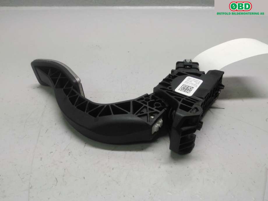 Pedal gass til Audi A5 2016-->> (Type II)  (AUDI|8W1 723 523 A|)