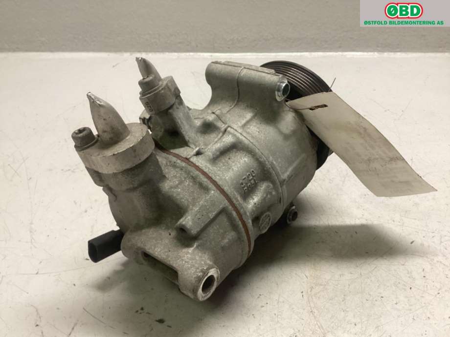 Aircondition kompressor til Škoda Octavia 2013-2016 (Type III, Fase 1)  (SKODA|5Q0 820 803 E|5Q0 820 803 K|)
