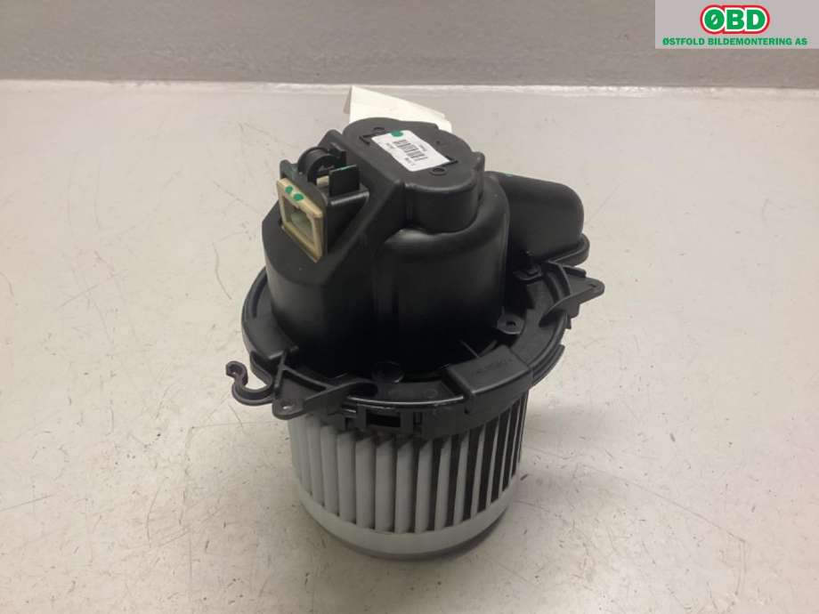 Varmeapparat motor til Renault Express 2021-->> (RENAULT|272107302R|)