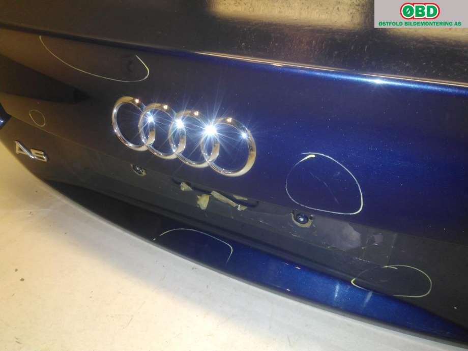 Bakluke sedan til Audi A5 2007-2016 (Type I)  (AUDI|8T0 827 023 AJ|)