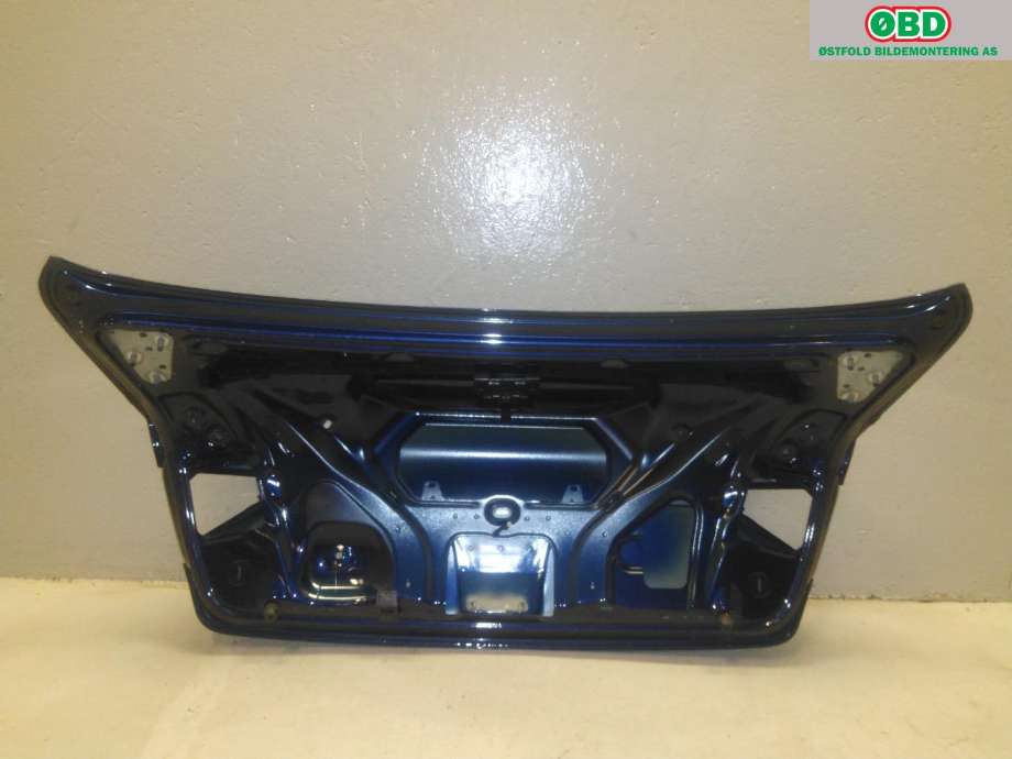 Bakluke sedan til Audi A5 2007-2016 (Type I)  (AUDI|8T0 827 023 AJ|)
