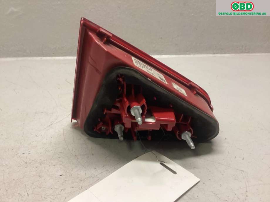 Baklykt høyre indre til Audi A5 2007-2016 (Type I)  (AUDI|8T0 945 094 C|)