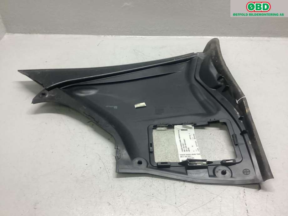 Deksel til Mercedes C-Klasse 2021-->> (W206) (W206) (MERCEDES|A 206 830 15 00|)