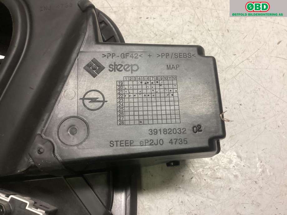 Batterilader inntak/luke til Opel Corsa F 2019-->> (Opel Corsa-E|)