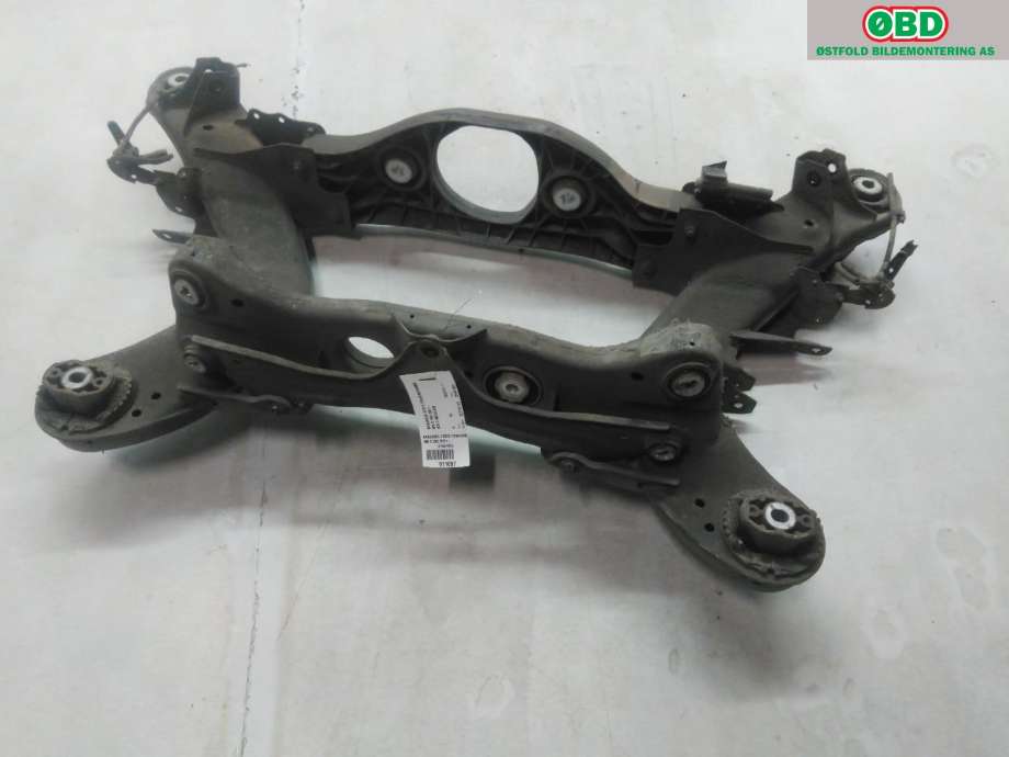 Travers bak til Mercedes C-Klasse 2021-->> (W206) (W206) (MERCEDES|A 206 350 97 07|A 206 350 45 06|)
