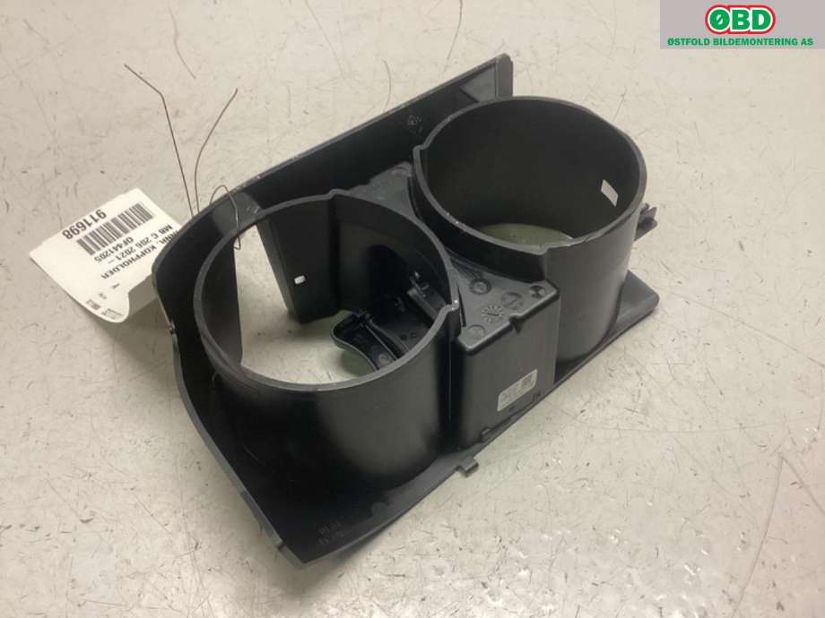 Dashbord koppholder til Mercedes C-Klasse 2021-->> (W206) (W206) (MERCEDES|A 206 810 40 00|)