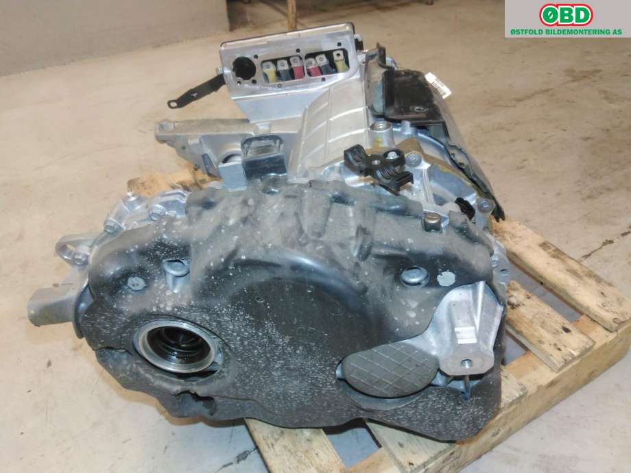Motor elbil bak til Mercedes EQS SUV 2022-->> (X296) (X296) (MERCEDES|A 297 340 59 02|)