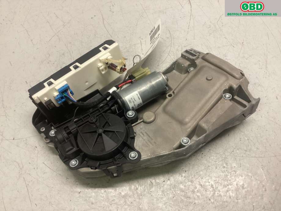 Baklukeåpner motor til Mercedes EQC 2019-->>  (MERCEDES|A 213 900 05 00|A 099 906 47 03|)