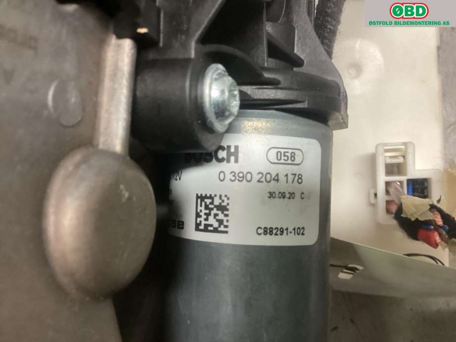 Baklukeåpner motor til Mercedes EQC 2019-->>  (MERCEDES|A 213 900 05 00|A 099 906 47 03|)