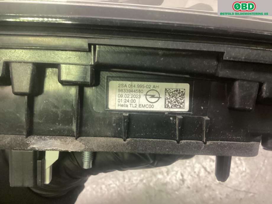 Baklykt høyre indre til Opel Mokka E 2020-->> (Type II) (OPEL||9833944580)