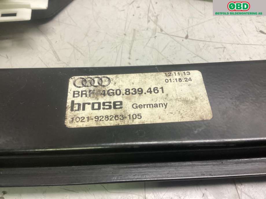 Ruteheis venstre til Audi A6, Allroad 2012-2014 (Type III, Fase 1) (C7) (C7) (AUDI|4G0 839 461|8K0 959 811 A|)