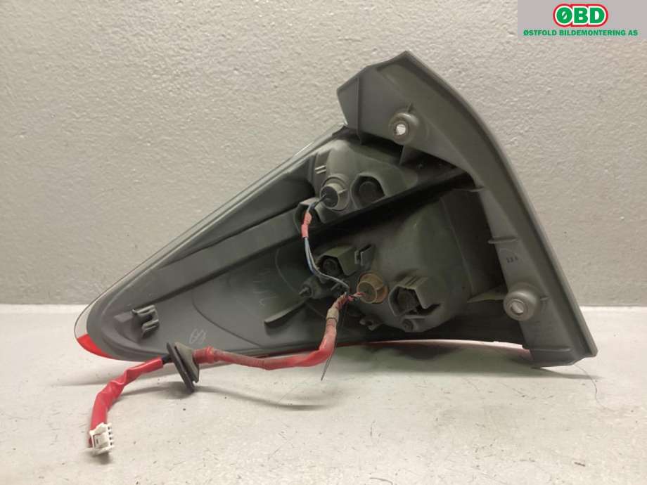 Baklykt høyre til Toyota Verso-S 2011-2015 (COMBI) (COMBI) (TOYOTA|8155152660|)