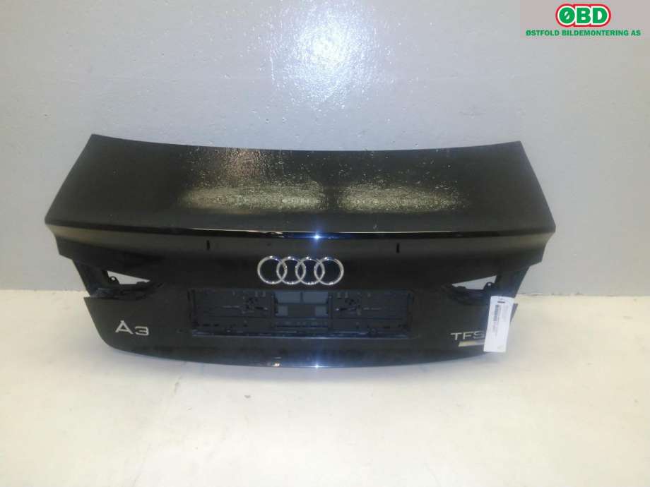 Bakluke sedan til Audi A3 2012-2016 (Type III, Fase 1) (AUDI|8V5 827 025 F|)