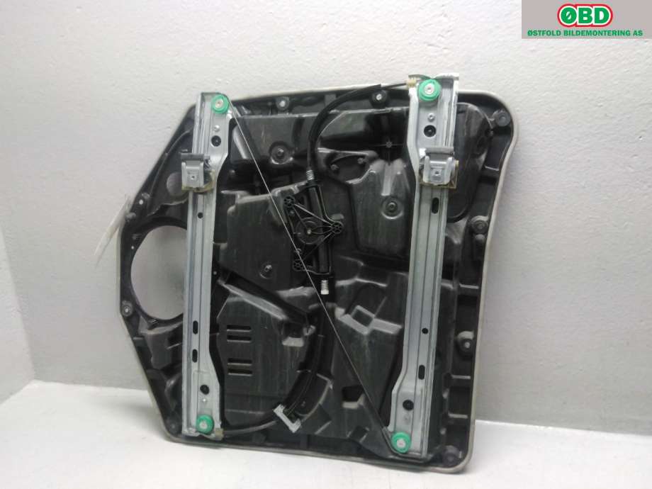 Ruteheis til Mercedes Vito 2014-->> (W447) (W447) (MERCEDES|A 447 906 35 00|A 447 720 39 00|)