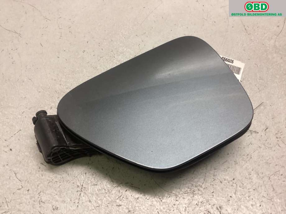 Batterilader inntak/luke til BMW 3-Serie 2012-2018 (F30/F31/F34) (F30/F31/F34) (BMW|51 17 7 368 306|)