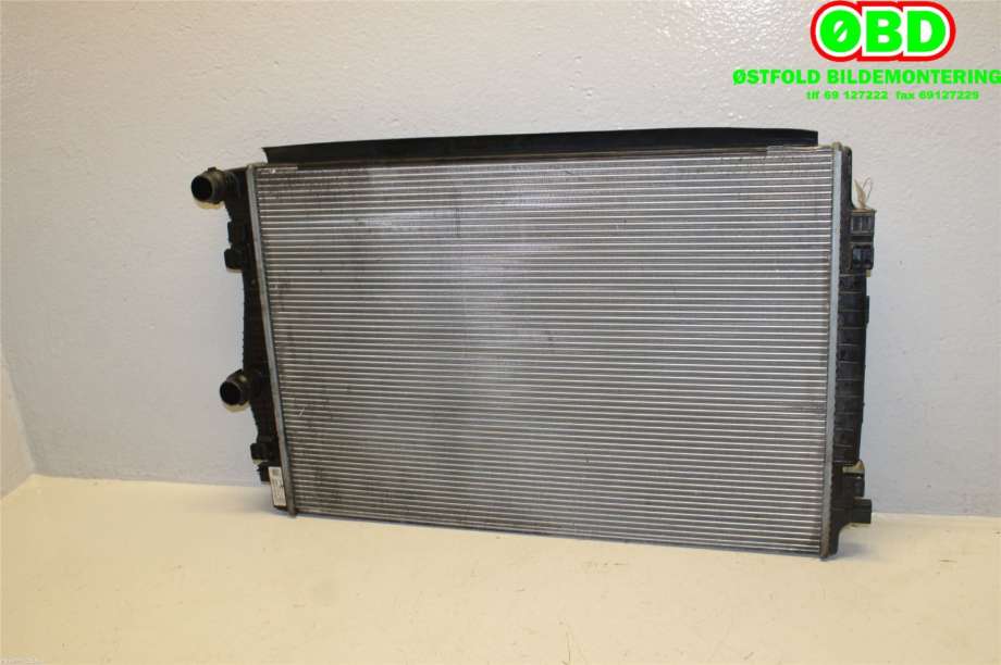Radiator (automat gir) til Audi A3 2016-2020 (Type III, Fase 2) (AUDI|5Q0 121 251 GR||5Q0121251GR)