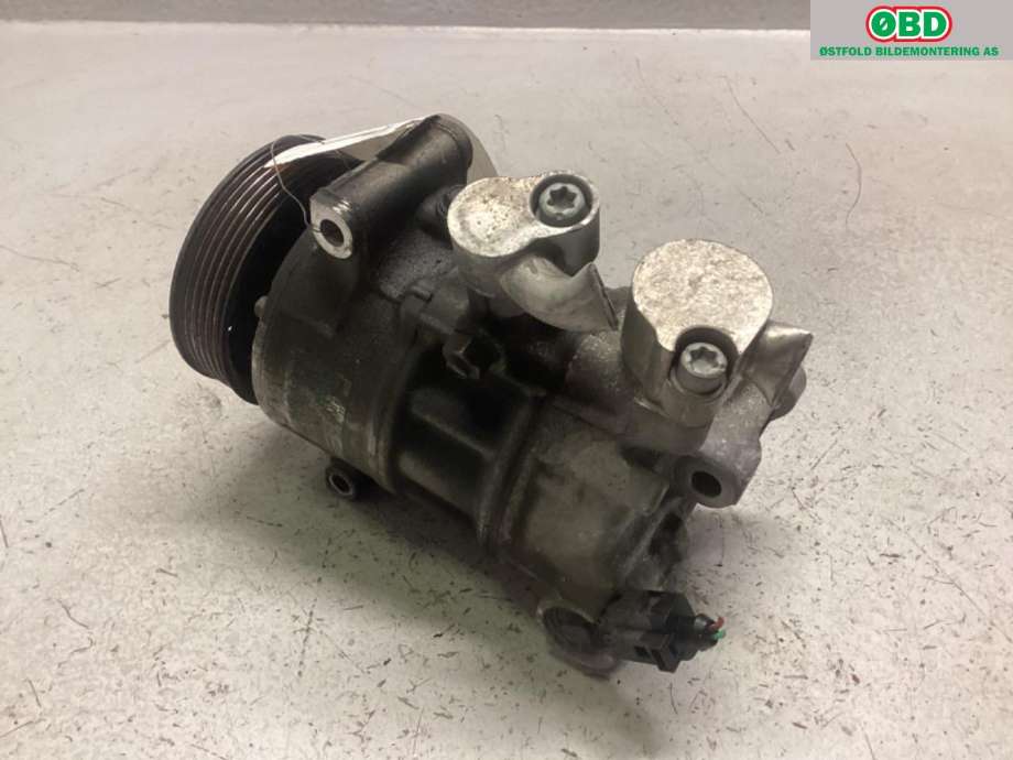 Aircondition kompressor til VW Golf, Plus/Cross 2009-2013 (Fase 2)  (VOLKSWAGEN|5N0 820 803 G|5K0 820 803 K|)