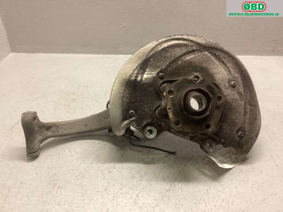 Hjulspindel høyre foran til Audi A4, Allroad 2016-->> (Type II) (B9) (B9) (AUDI|8W0 407 254 F|)
