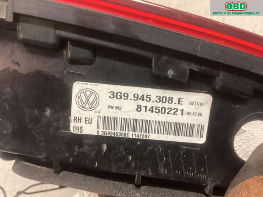 Baklykt høyre indre til VW Passat 2015-2019 (Fase 1) (B8) (B8) (VOLKSWAGEN|3G9 945 308 E|)