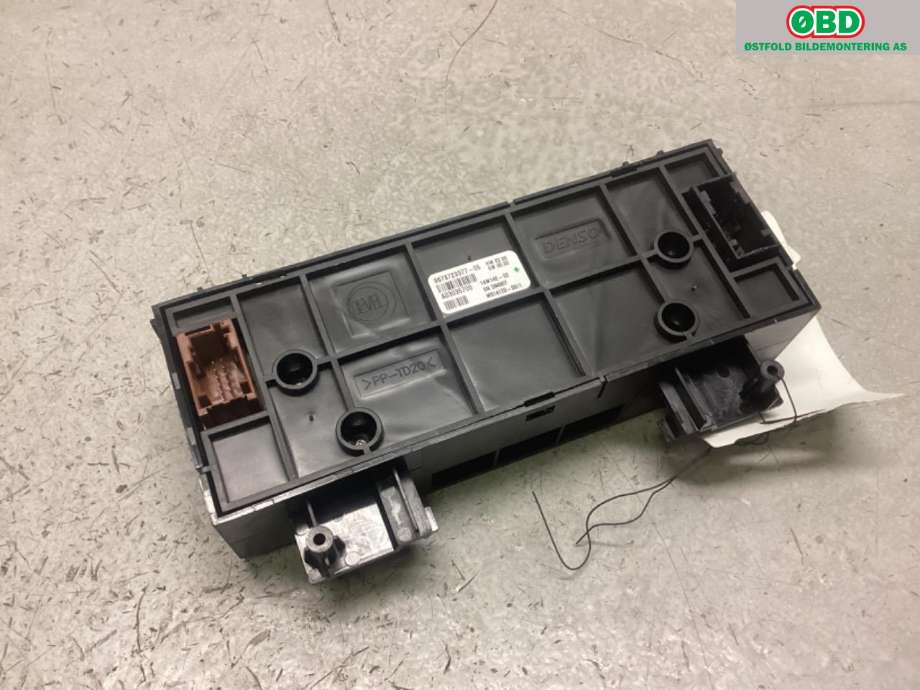 Varmeapparat betjening til Peugeot Partner 2008-2015 (Type II, Fase 1)  (PEUGEOT|96 787 233 XT|)
