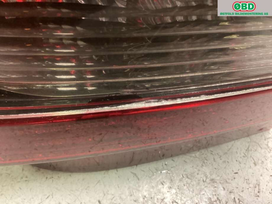 Baklykt venstre til Mercedes ML 2005-2011 (W164) (W164) (MERCEDES|A 164 820 21 64|A 164 820 39 64|)