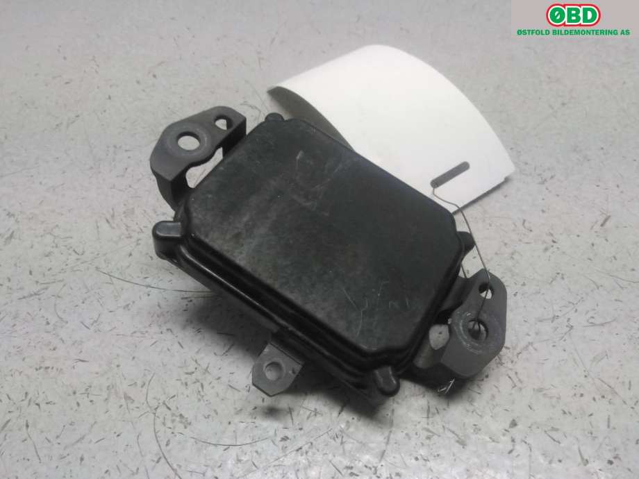 Sensor radar til Toyota RAV4 2019-->> (Type V)  (TOYOTA|8821033120|)