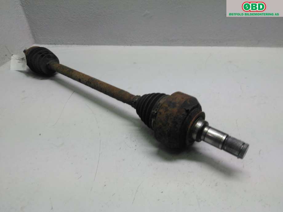 Drivaksel venstre bak til Mercedes ML 2005-2011 (W164) (W164) (MERCEDES|A 164 350 12 10|A 164 350 29 10|)