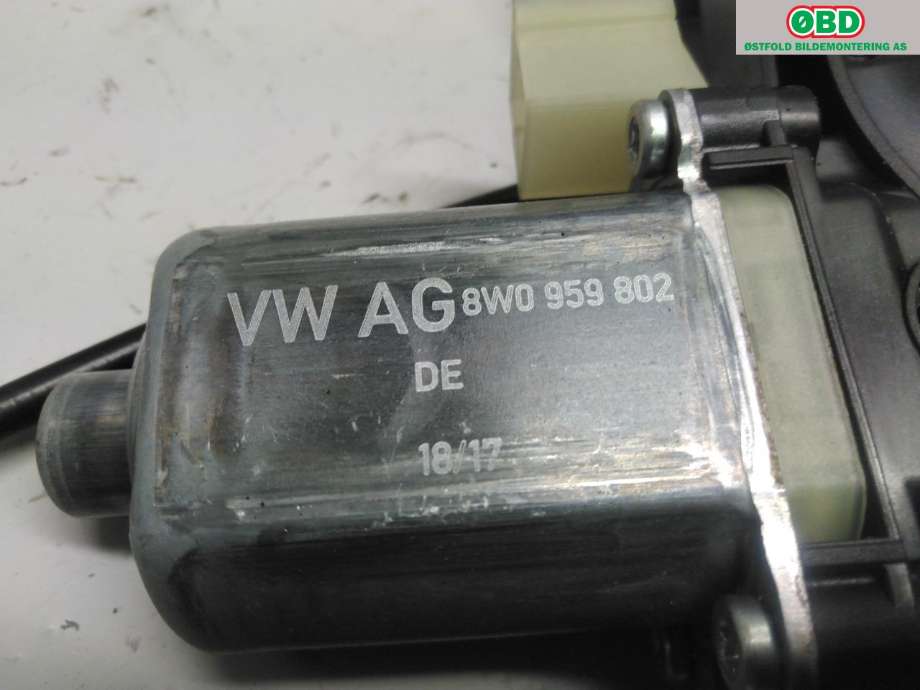 Ruteheis høyre til Audi A4, Allroad 2016-->> (Type II) (B9) (B9) (AUDI|8W0 959 802|8W0 837 462|)