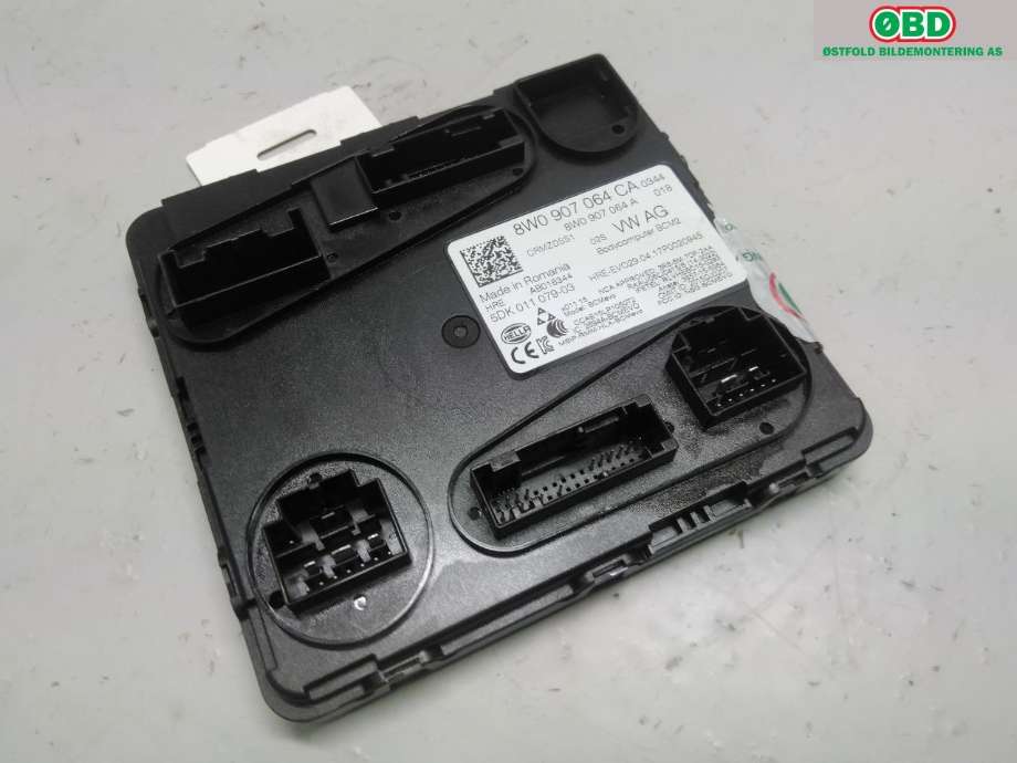 Styreenhet comfort (BCM) til Audi A4, Allroad 2016-->> (Type II) (B9) (B9) (AUDI|8W0 907 064 CH||8W0907064CA)