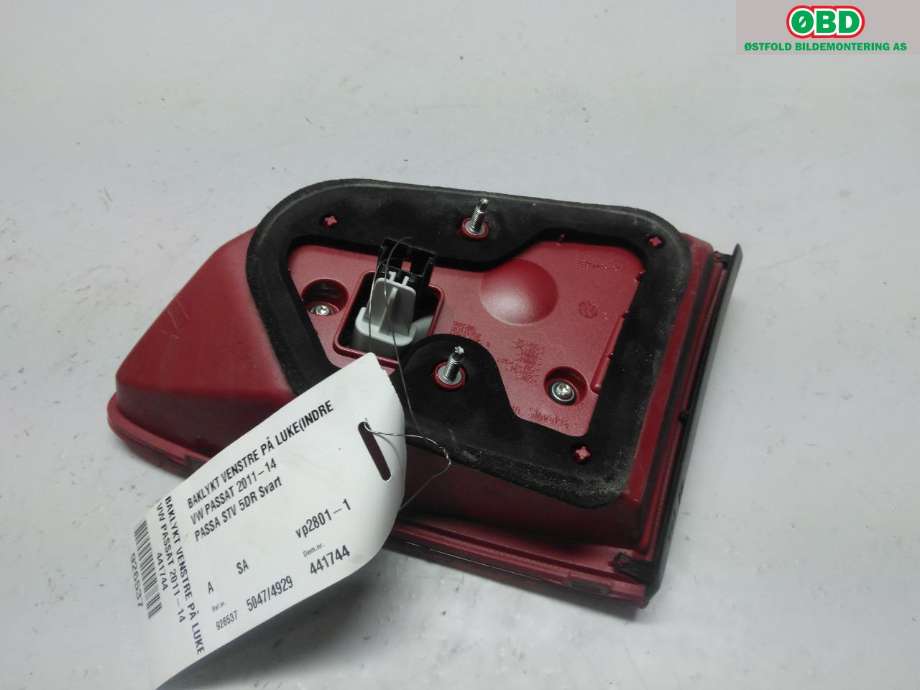 Baklykt venstre indre til VW Passat 2011-2015 (B7) (B7) (VOLKSWAGEN|3AF 945 307 E|)