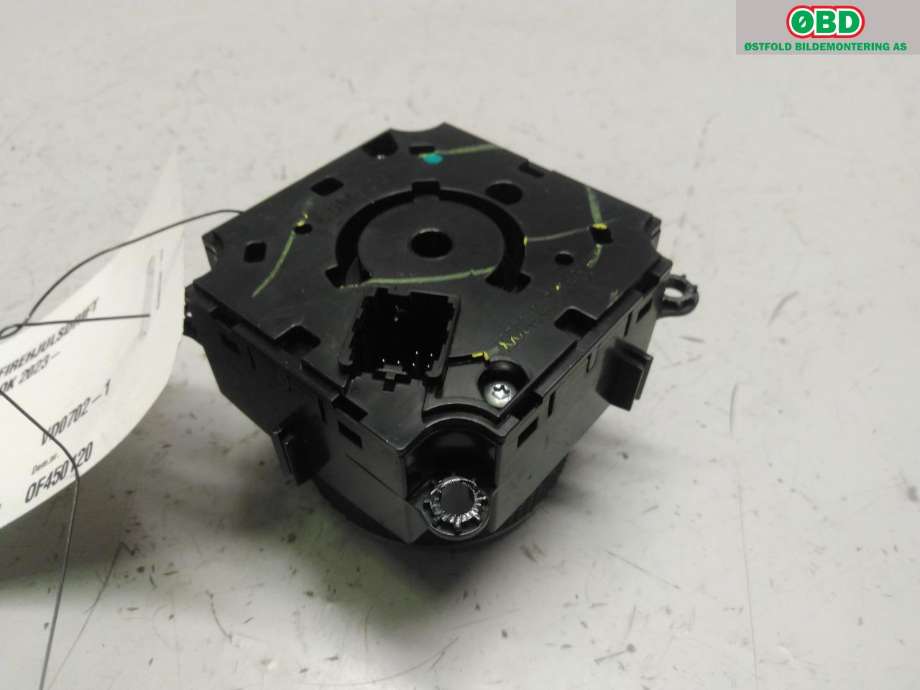 Bryter diverse til VW Amarok 2022-->> (Type II)  (VOLKSWAGEN|2HJ 953 217 Q|)
