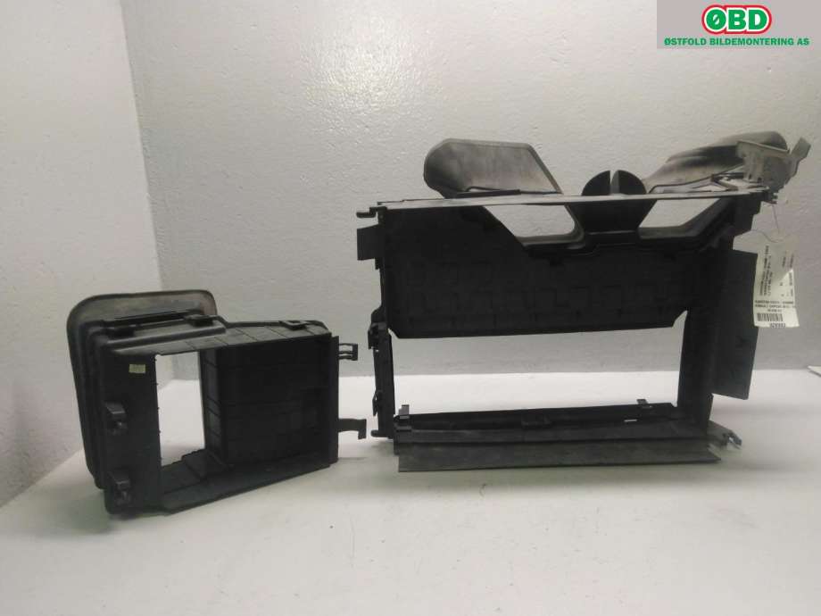 Diverse deler til Renault Captur 2013-2020 (Type I) (RENAULT|215592894R|)