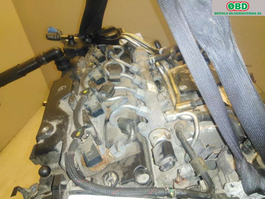 Motor diesel til Audi A4 2007-2014 (Type IV) (B8) (B8) (AUDI|04L 100 091 A|)