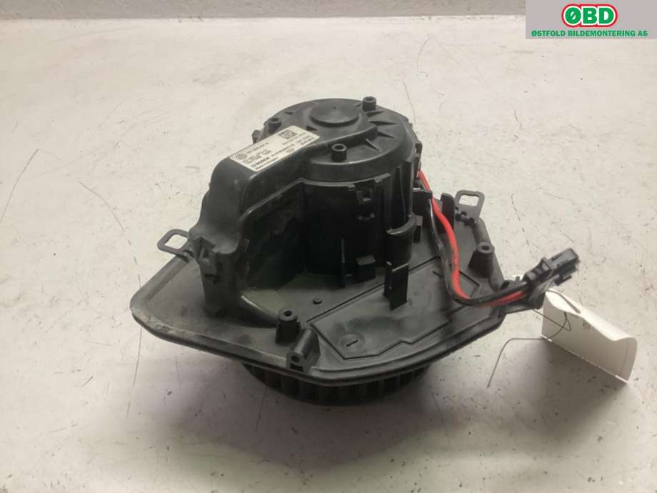 Varmeapparat motor til VW Transporter / Caravelle 2015-2019 (T6) (T6) (VOLKSWAGEN|7E1 820 021 A|)