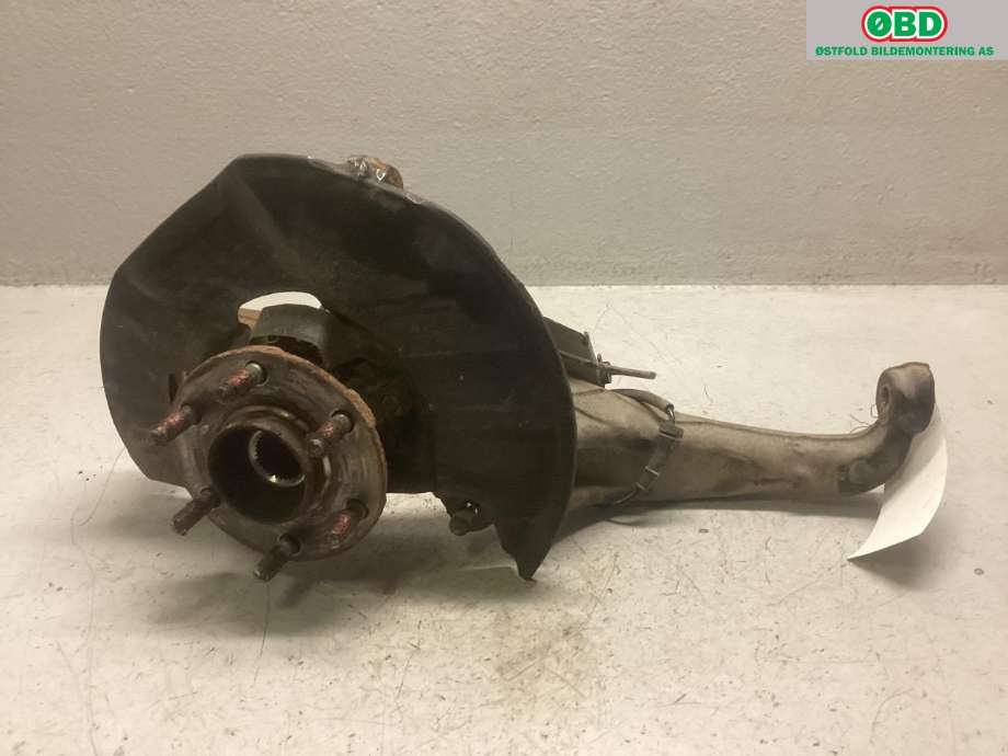 Hjulspindel venstre foran til Nissan Navara 2016-->> (D23) (D23) (NISSAN|400155XA0A|)