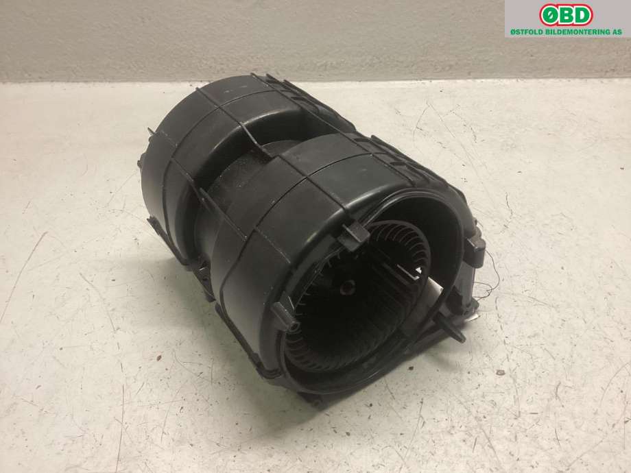 Varmeapparat motor til Opel Vivaro B 2014-2019  (OPEL|95524036|95517544|)