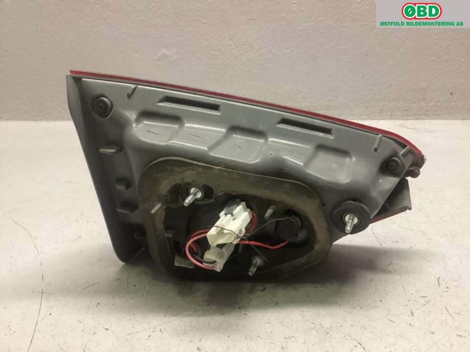 Baklykt høyre indre til Hyundai i40 2012-2017  (HYUNDAI|924043Z000|)