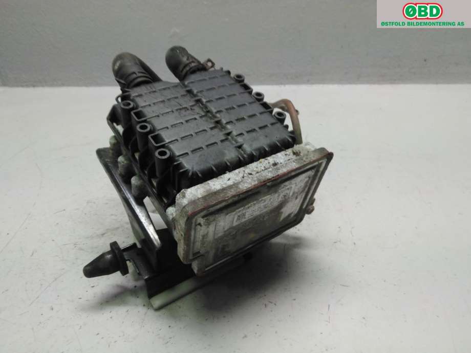Motorvarmer elektrisk til Mercedes C-Klasse 2018-2021 (Fase 2) (W205) (W205) (MERCEDES|A 000 835 52 00|)