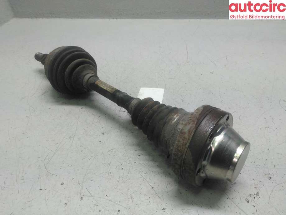 Drivaksel høyre foran til Audi Q7 2010-2015 (Type I, Fase 2)  (AUDI|7L0 407 271 F|)