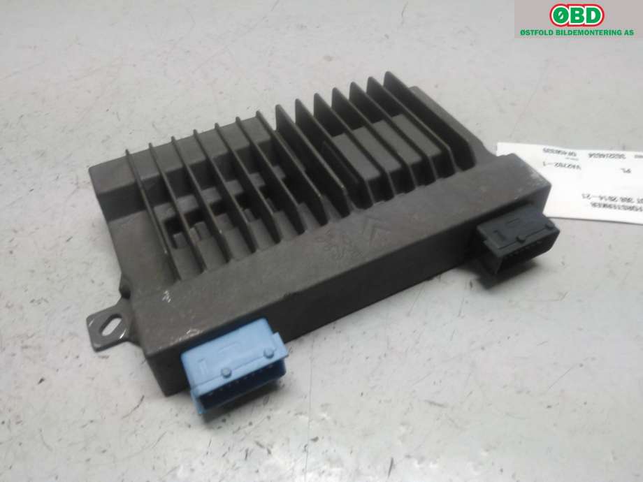 Bilstereo forsterker til Peugeot 308 2013-2021 (Type II) (PEUGEOT||9807014780)