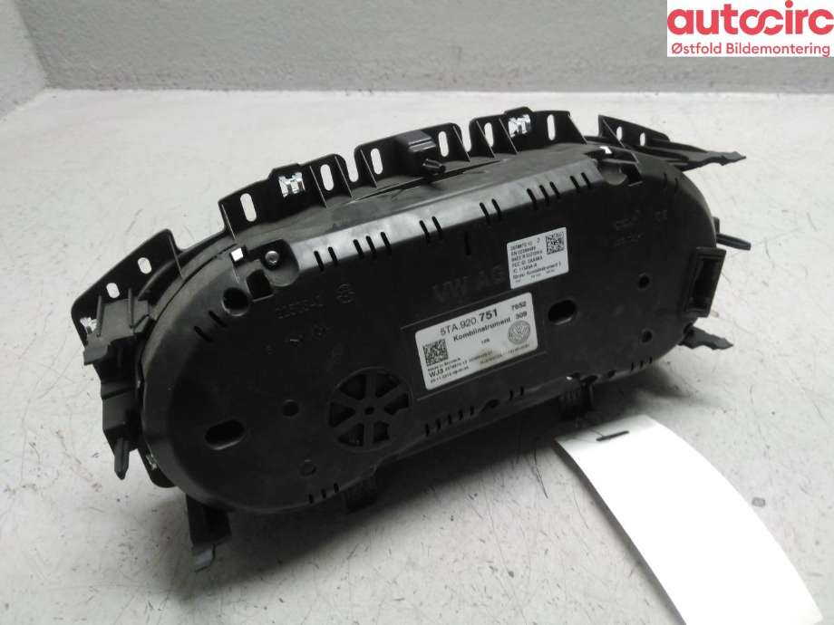 Instrumentpanel til VW Touran 2015-2021 (Type II)  (VOLKSWAGEN|5TA 920 751|)
