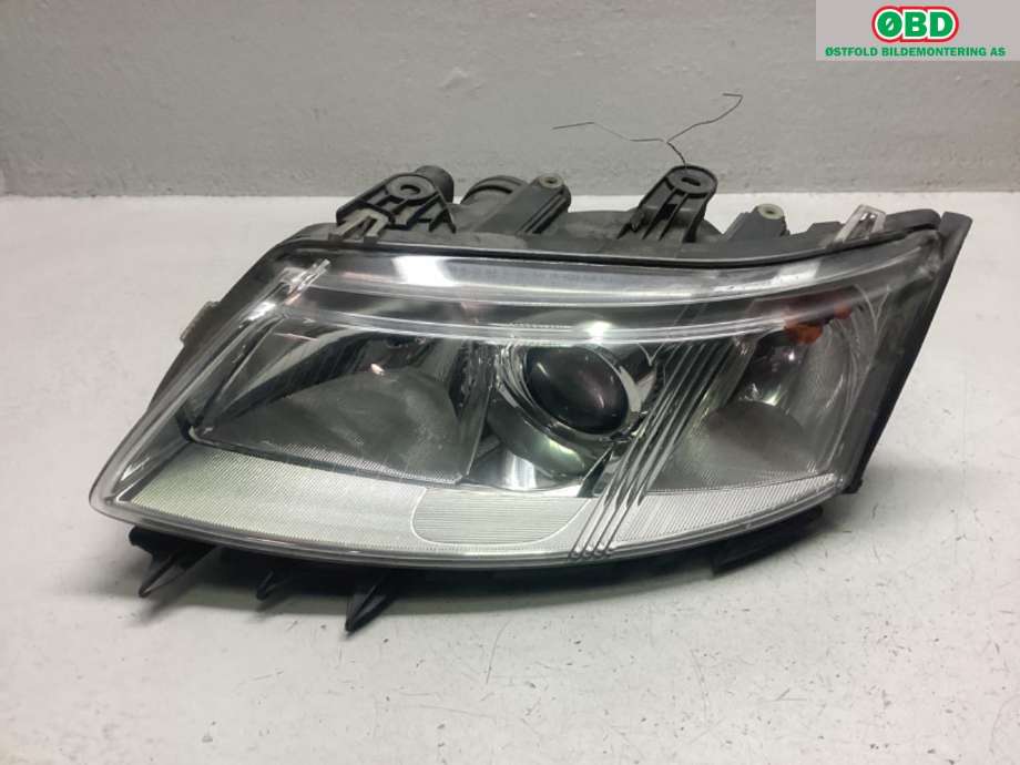Frontlykt venstre halogen til Saab 9-3 2003-2007 (Type II, Fase 1) (SAAB|)