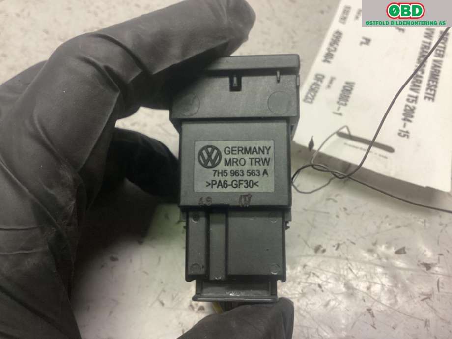 Bryter setevarme til VW Transporter / Caravelle 2003-2009 (Fase 1) (T5) (T5) (VOLKSWAGEN||7H5 963 563 A)