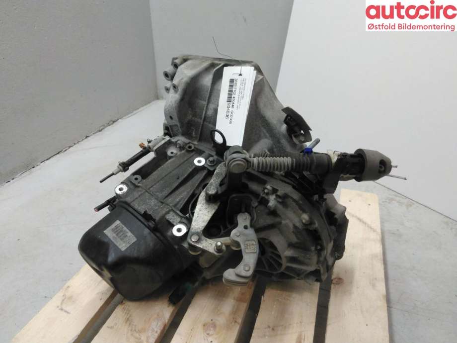 Girkasse manuell til Renault Clio 2019-->> (Type V)  (RENAULT|320107059R|)