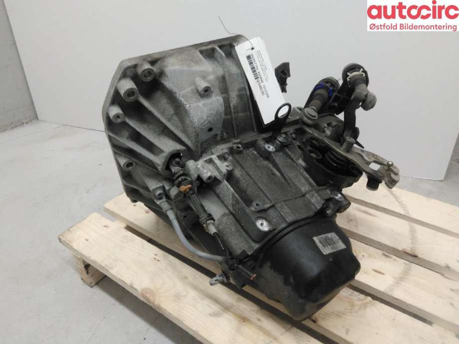 Girkasse manuell til Renault Clio 2019-->> (Type V)  (RENAULT|320107059R|)