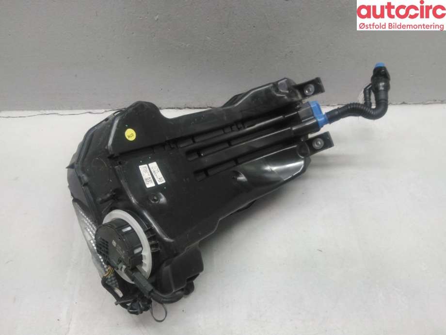 AdBlue tank til Audi Q7 2015-->> (Type II) (AUDI|4M0 131 878 CQ|)