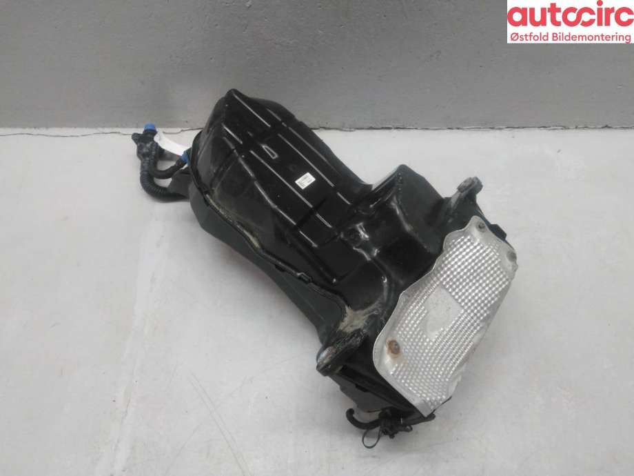 AdBlue tank til Audi Q7 2015-->> (Type II) (AUDI|4M0 131 878 CQ|)