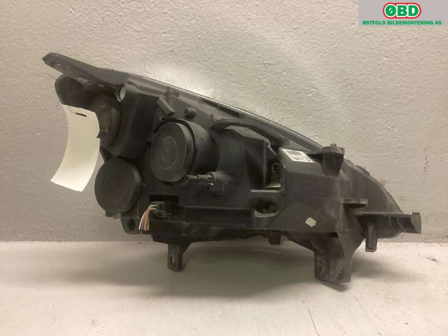 Frontlykt venstre halogen til Peugeot Partner 2015-2019 (Type II, Fase 2)  (PEUGEOT|6208 K6|)