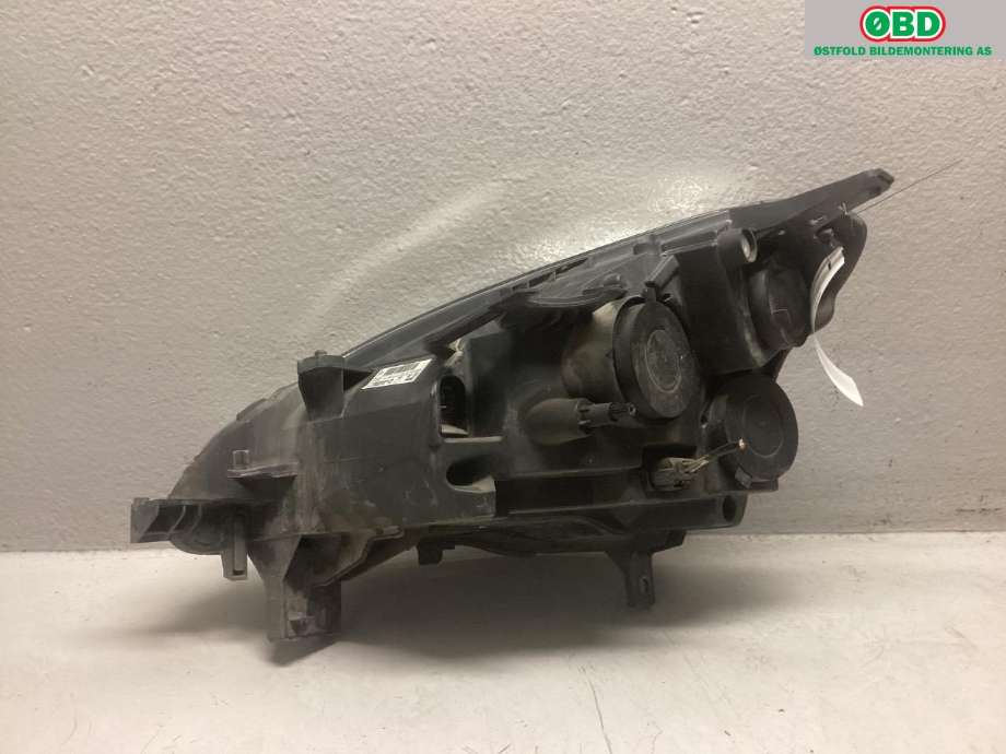 Frontlykt høyre halogen til Peugeot Partner 2015-2019 (Type II, Fase 2)  (PEUGEOT|6206 K6|)